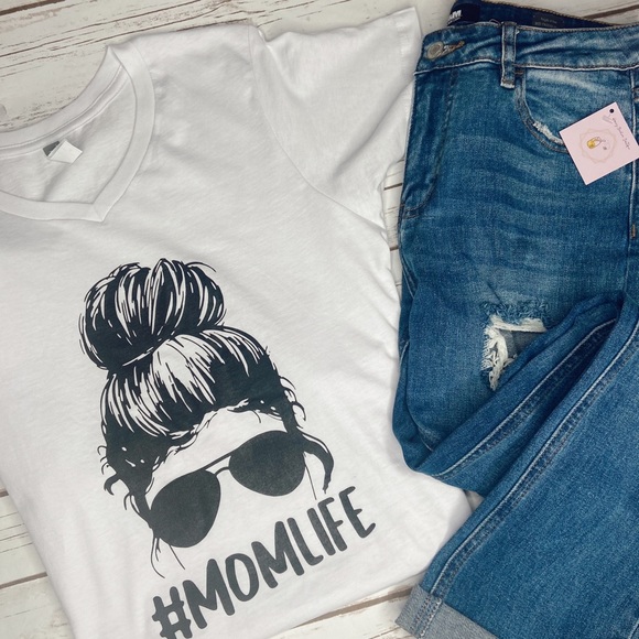 LAST! Mom Life Tee - Picture 1 of 2